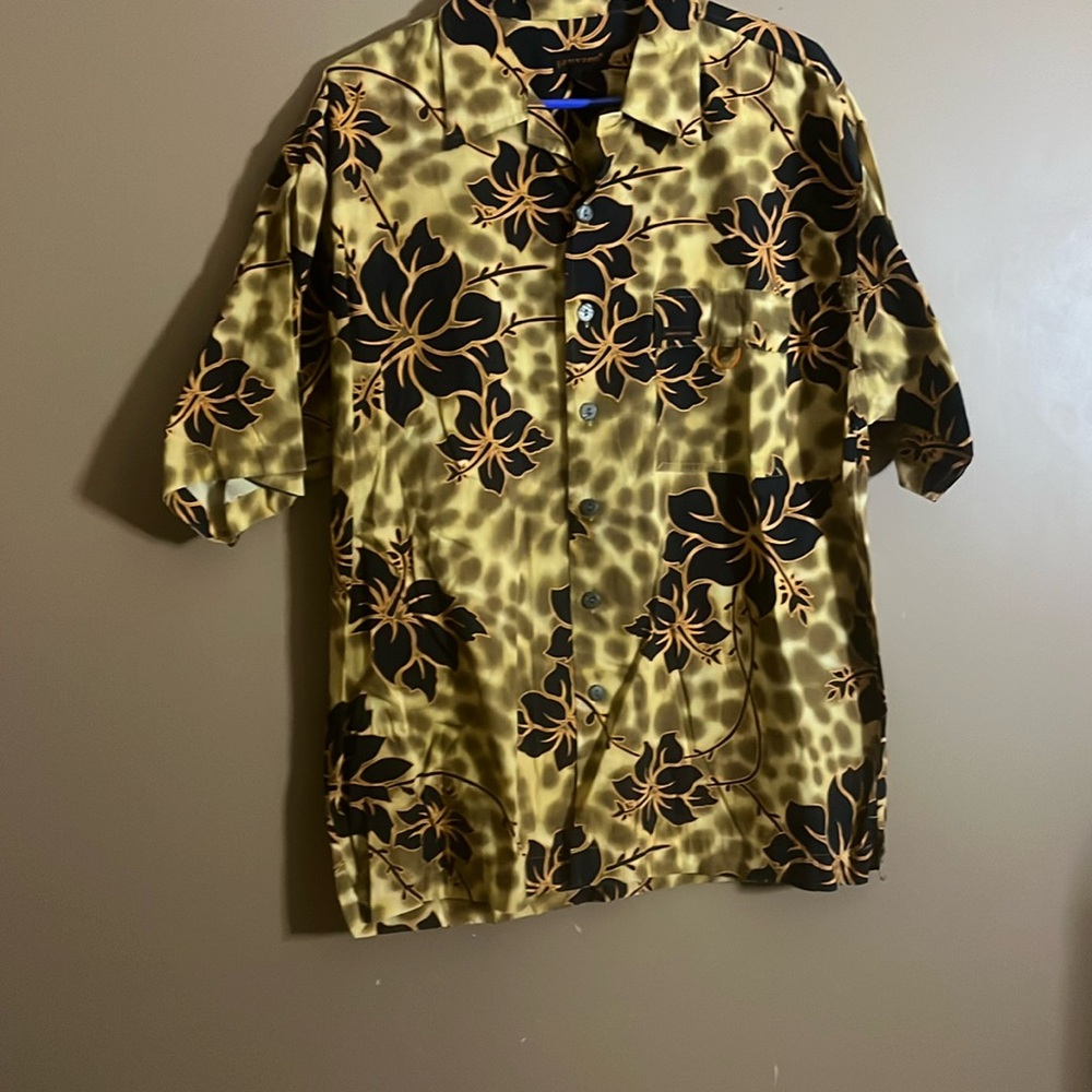 😄Cotton Hawaiian style dress shirt buttons. B6